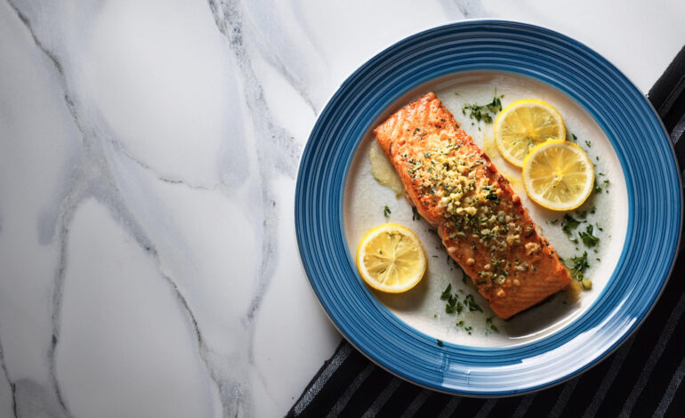 Baked Lemon Garlic Salmon